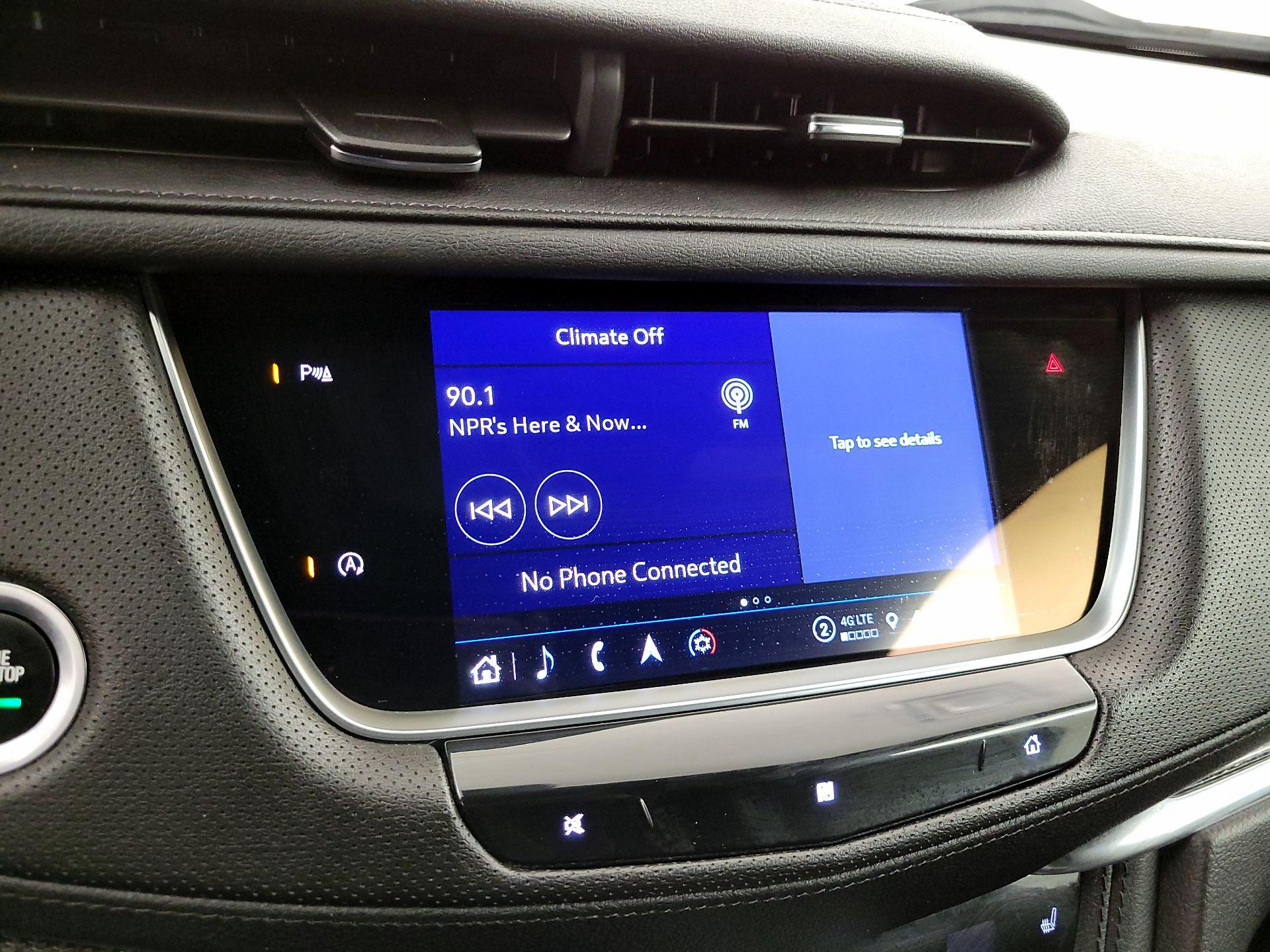 Thumbnail: 2021 Cadillac XT5 - 16