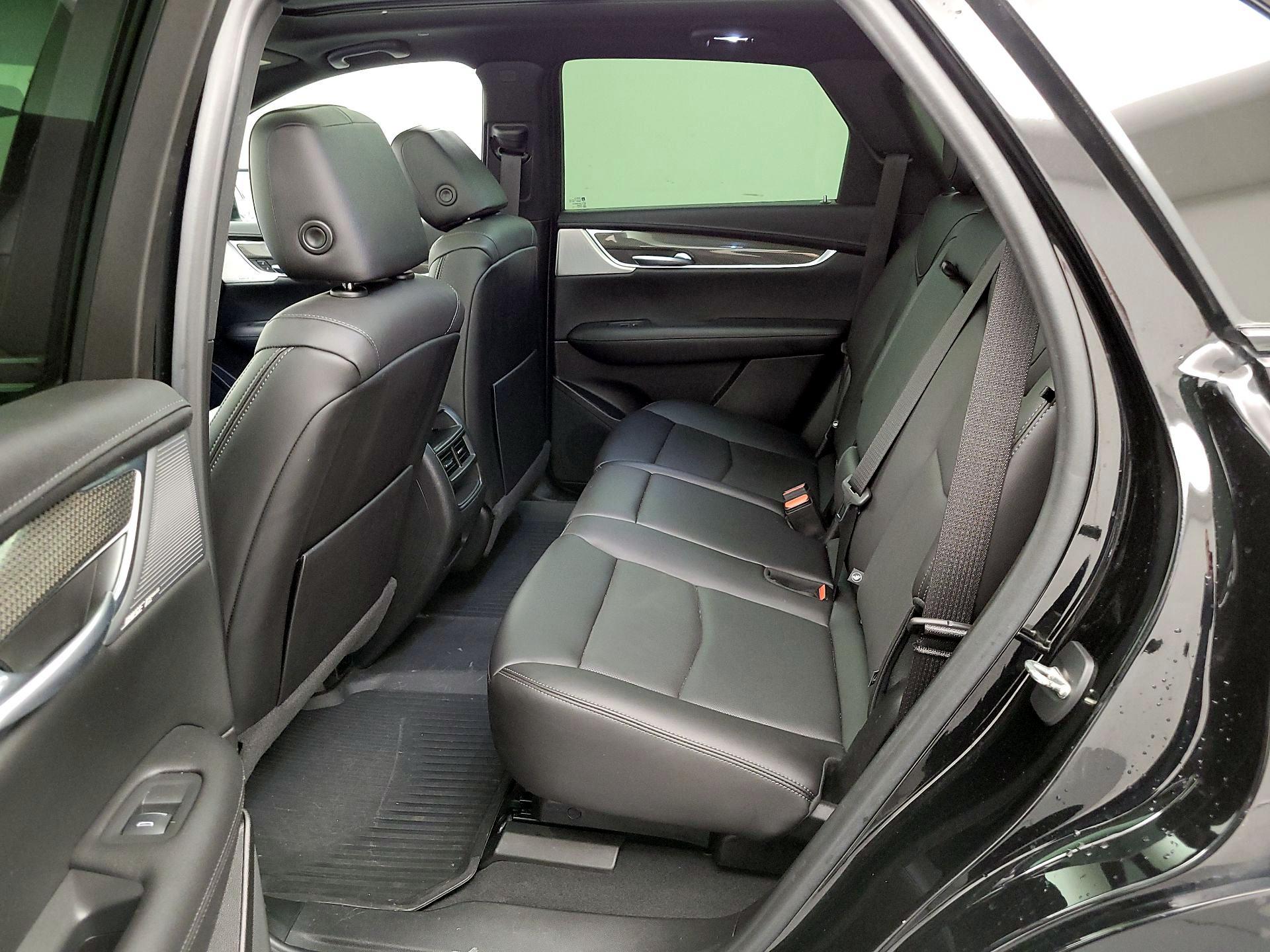 Thumbnail: 2021 Cadillac XT5 - 20