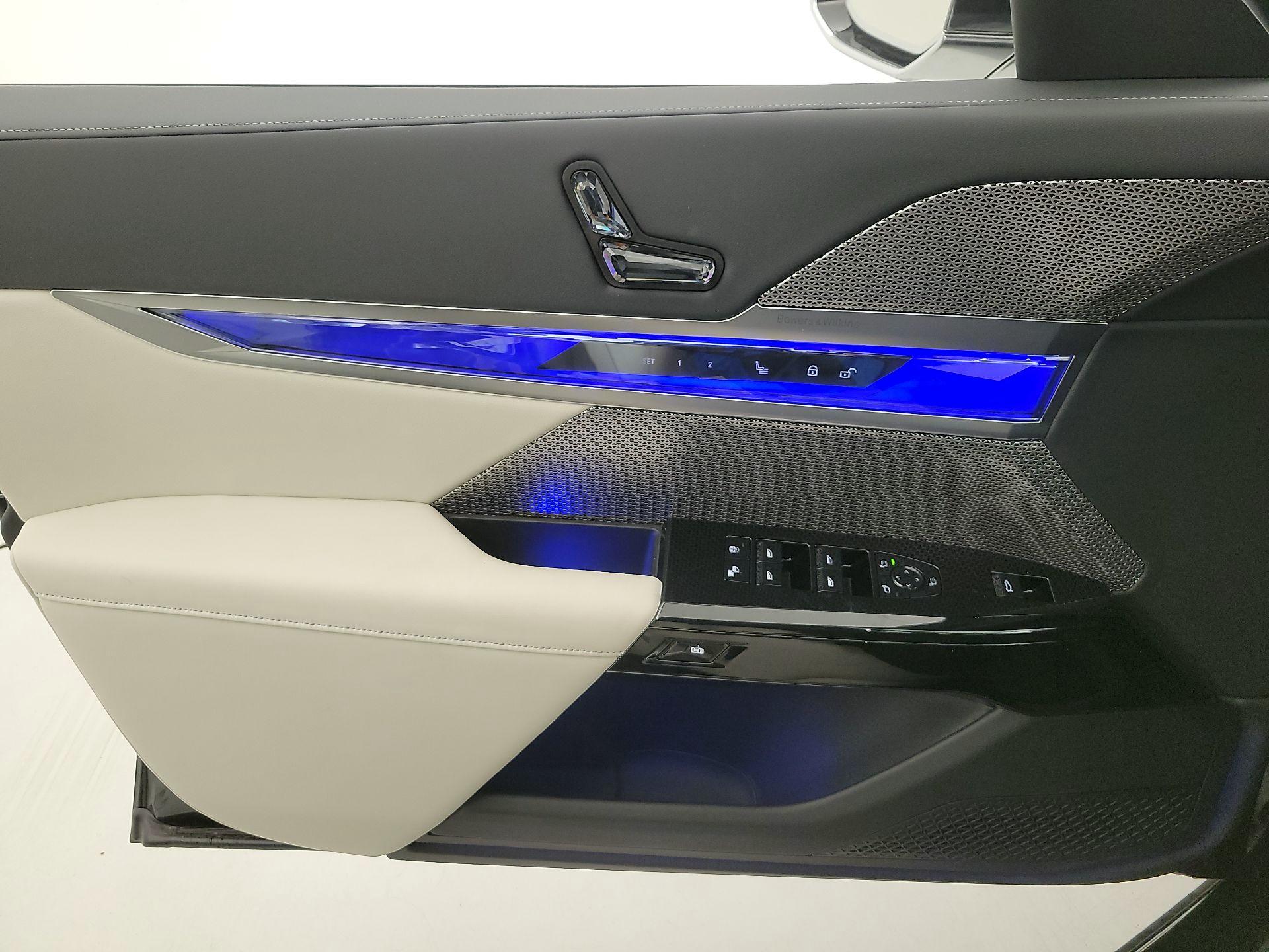 Thumbnail: 2024 BMW i7 - 12