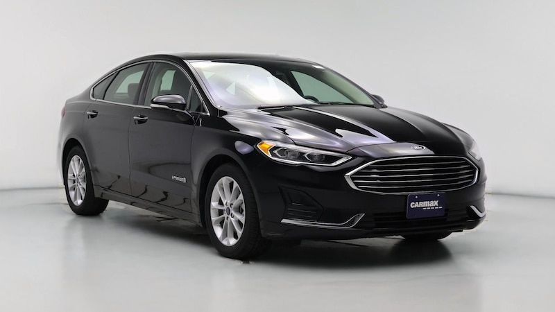2019 Ford Fusion SEL Hero Image