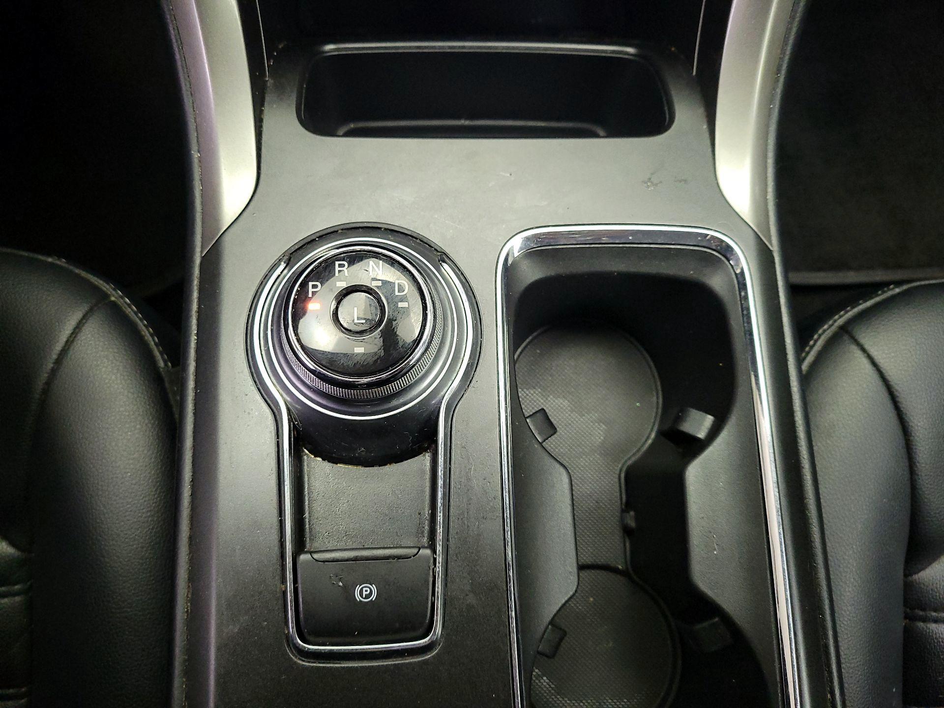 Thumbnail: 2019 Ford Fusion - 18