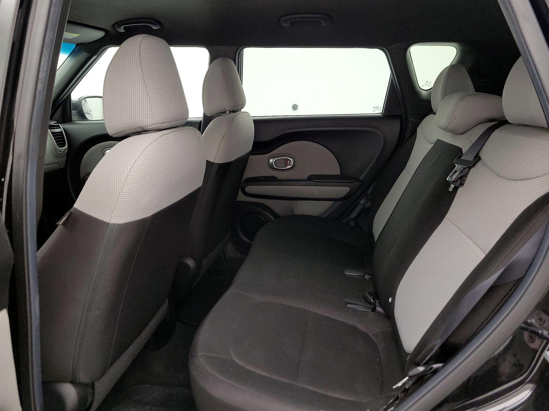Thumbnail: 2017 Kia Soul - 18