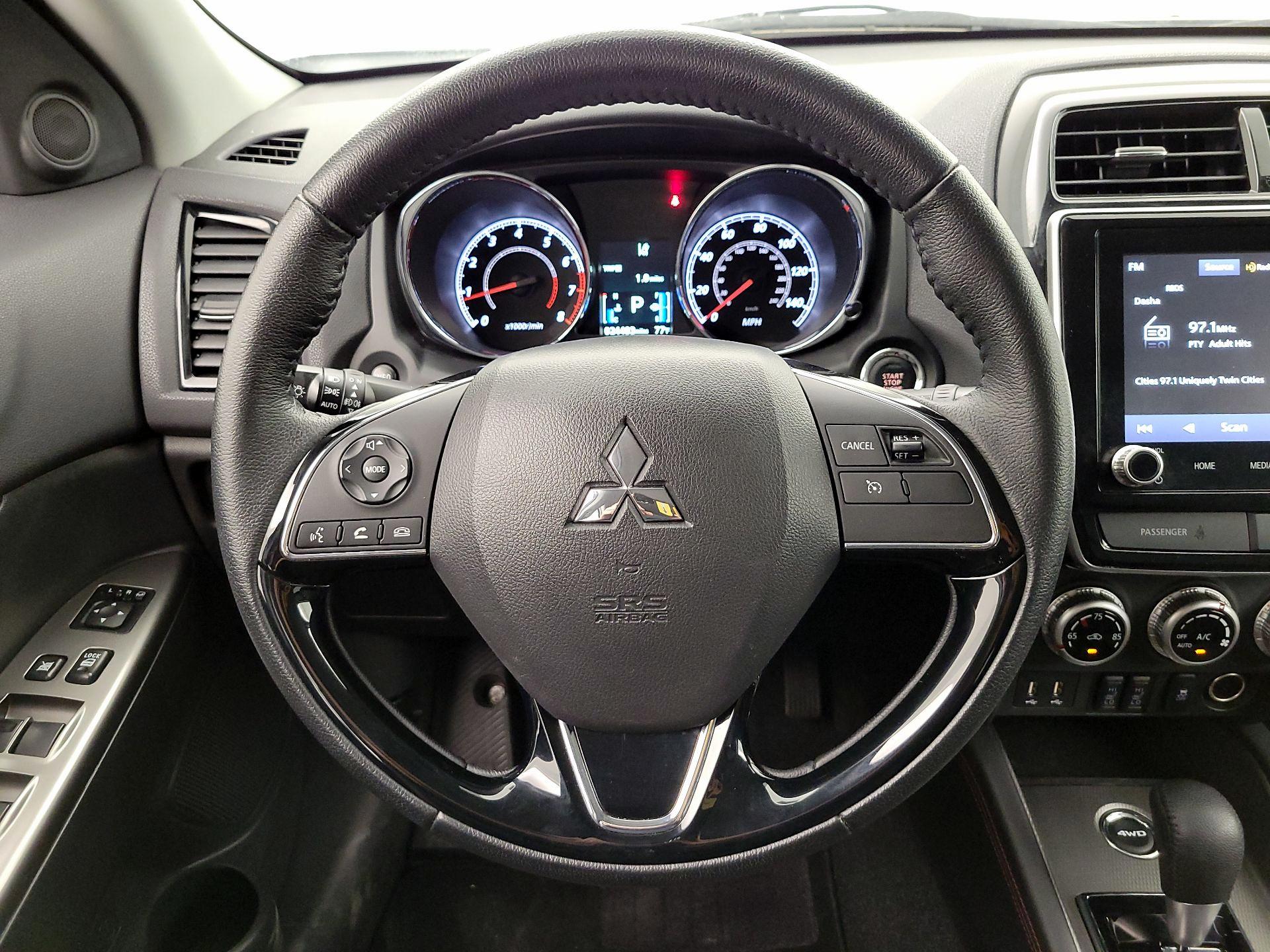 Thumbnail: 2023 Mitsubishi Outlander Sport - 10