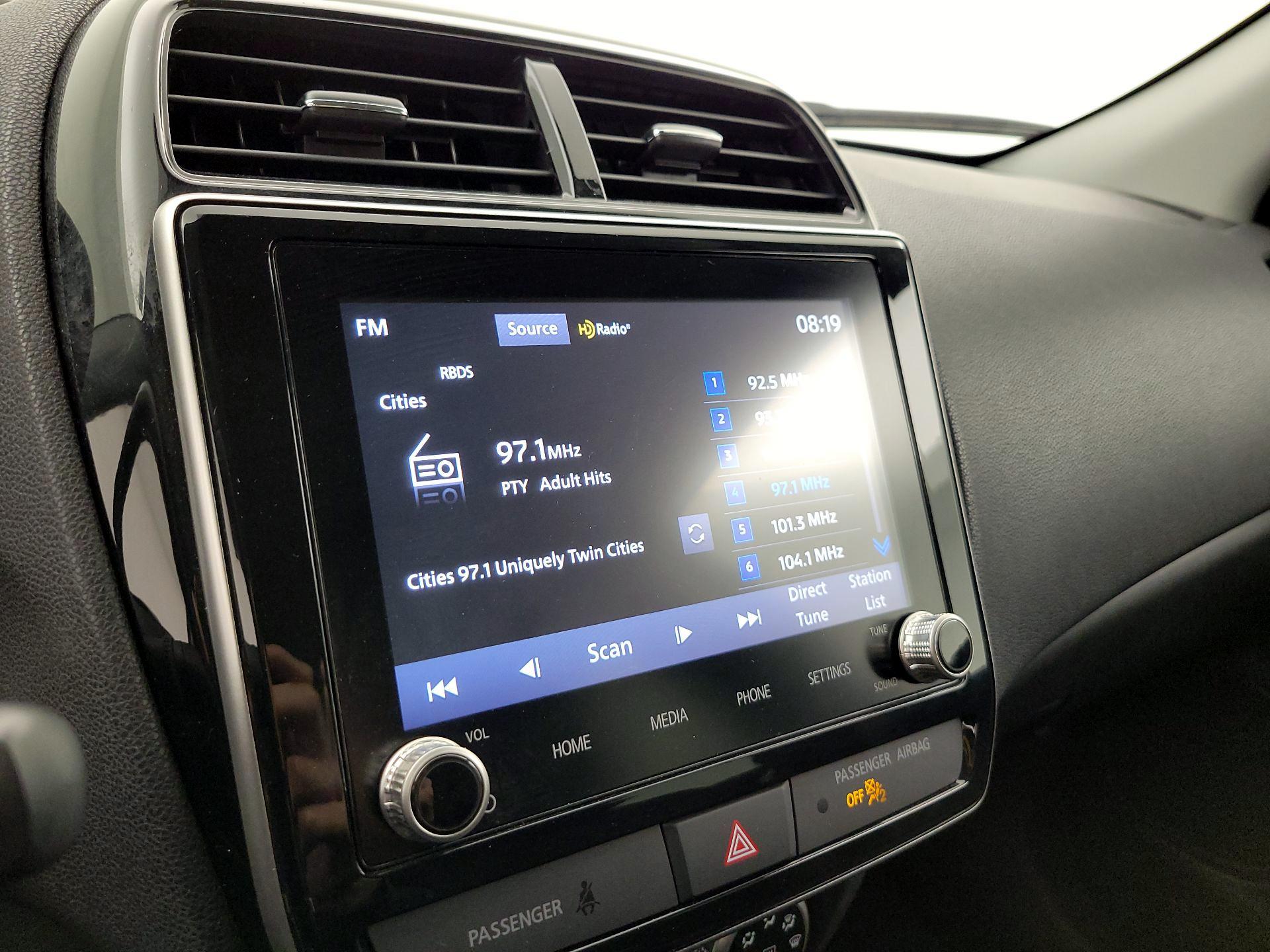 Thumbnail: 2023 Mitsubishi Outlander Sport - 15