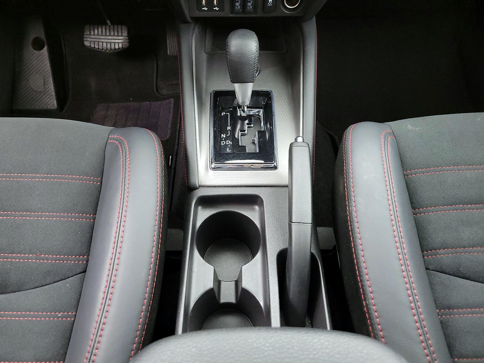 Thumbnail: 2023 Mitsubishi Outlander Sport - 17