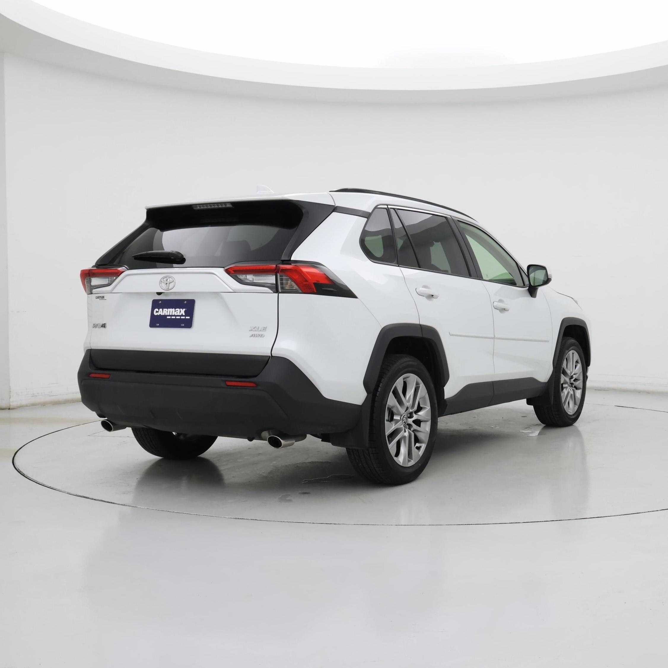 Thumbnail: 2023 Toyota RAV4 - 8