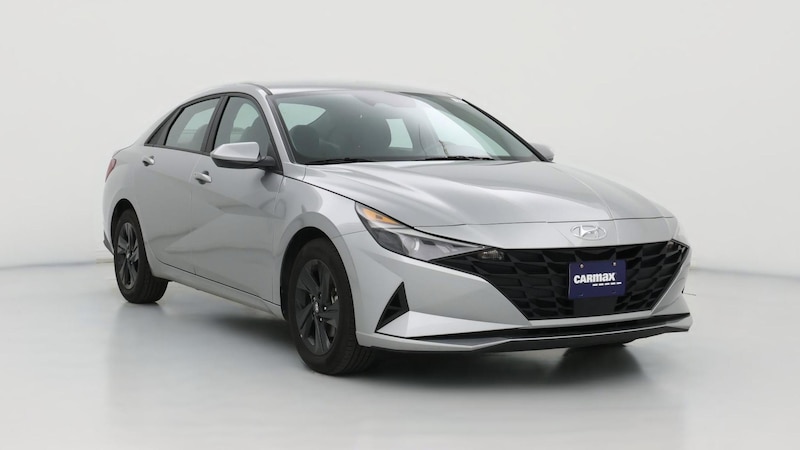 2022 Hyundai Elantra SEL Hero Image