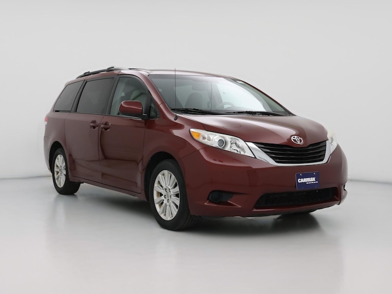 2014 Toyota Sienna LE -
                  Saint Paul, MN