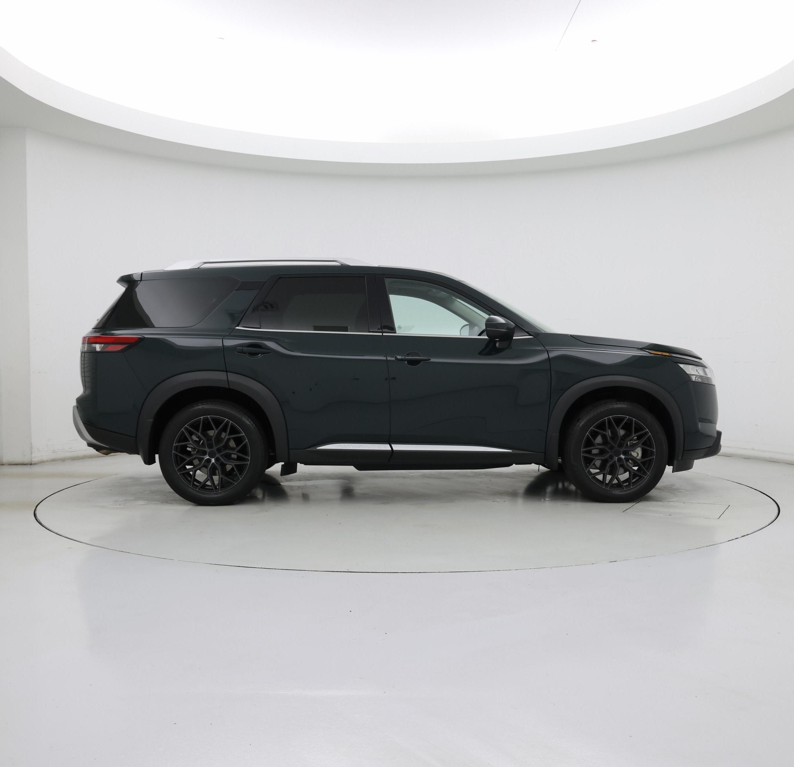 Thumbnail: 2024 Nissan Pathfinder - 7