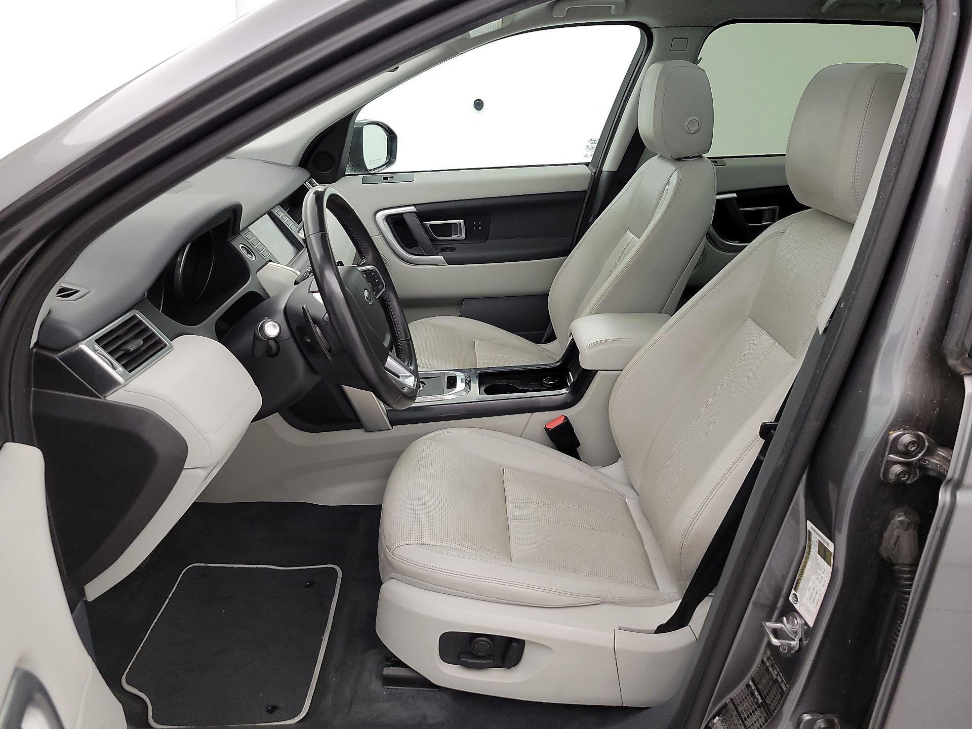 Thumbnail: 2018 Land Rover Discovery Sport - 11