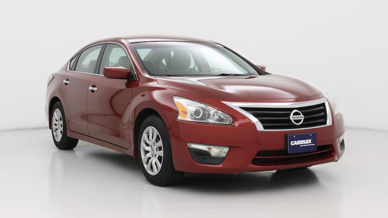 2015 Nissan Altima S Hero Image