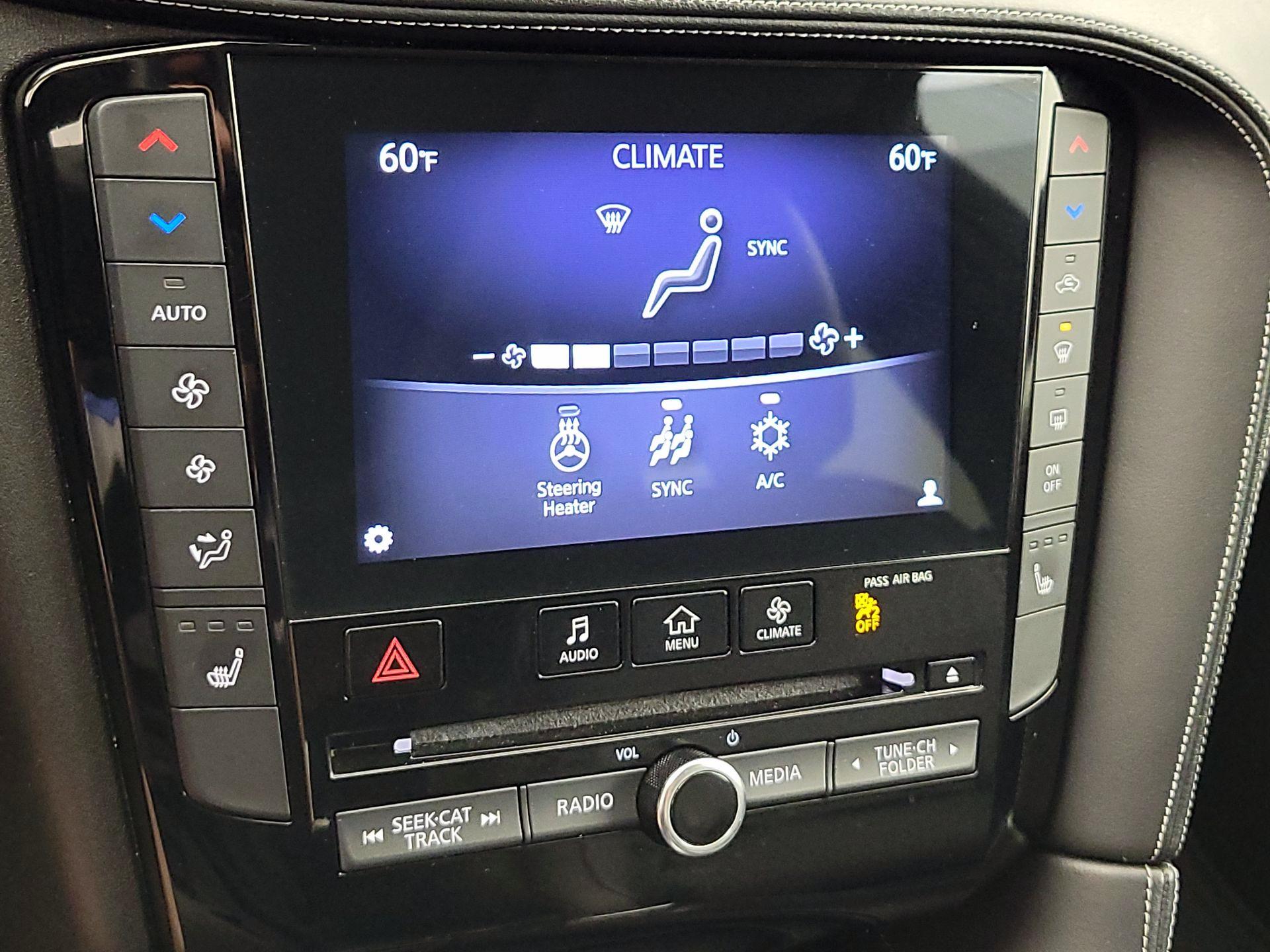Thumbnail: 2019 INFINITI QX50 - 17