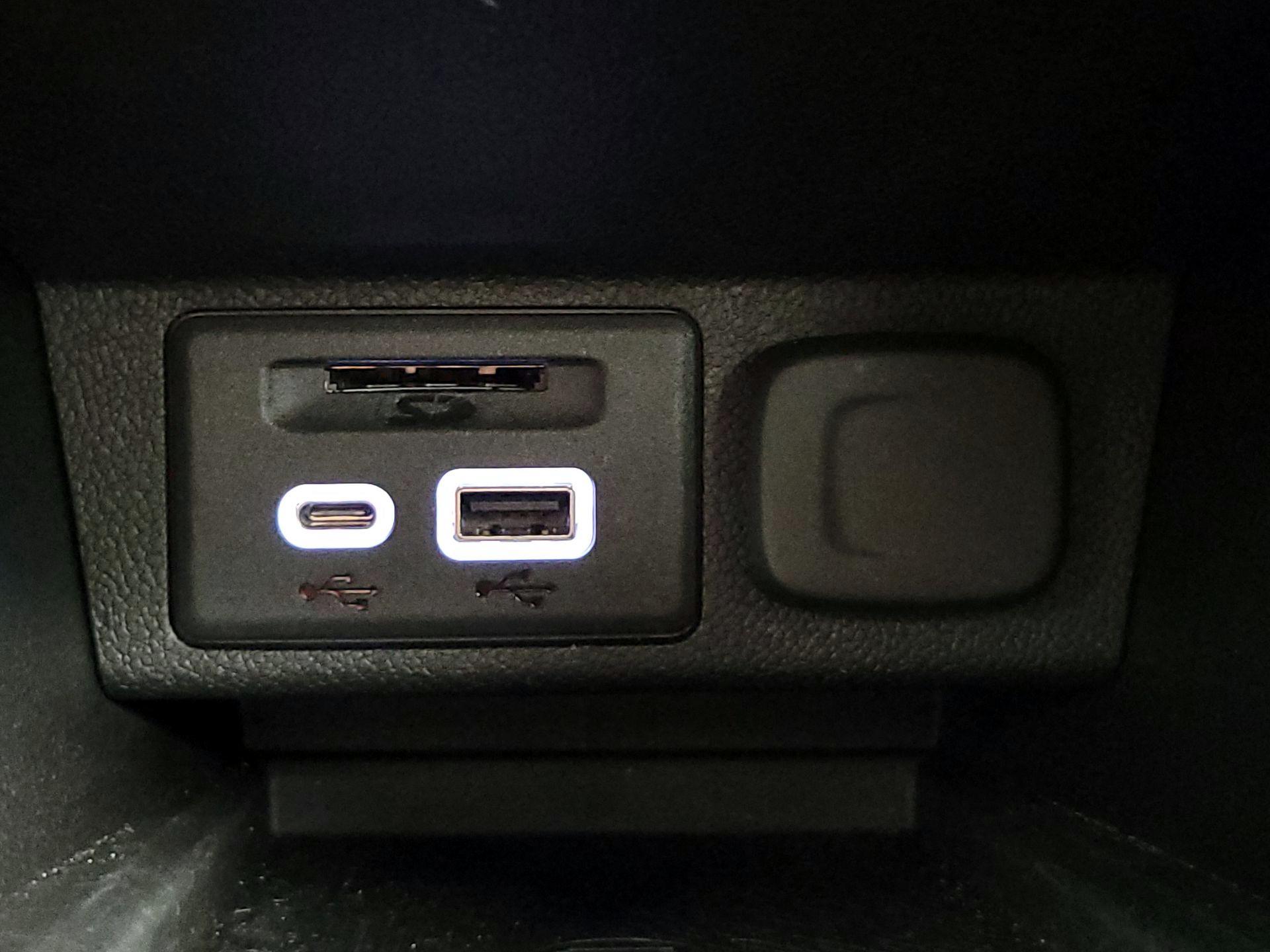 Thumbnail: 2023 Chevrolet Bolt EUV - 18