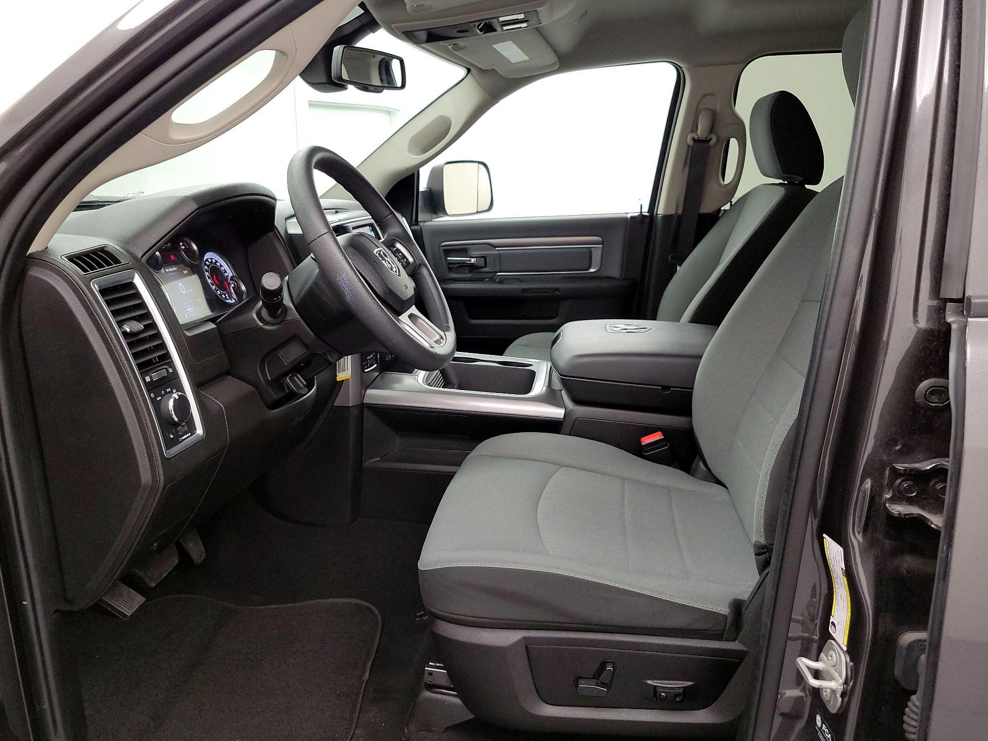 Thumbnail: 2023 RAM 1500 Classic - 11