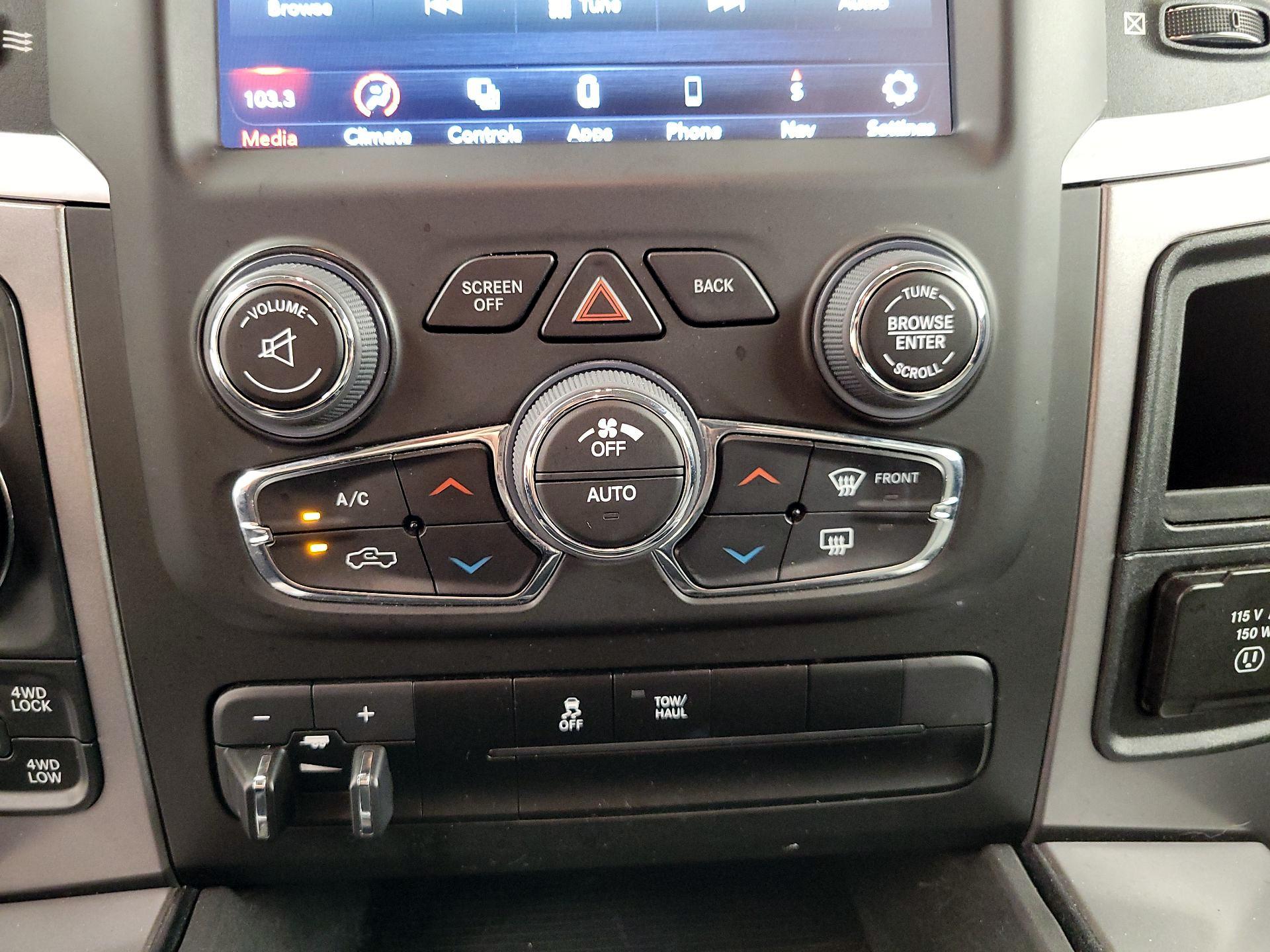 Thumbnail: 2023 RAM 1500 Classic - 17