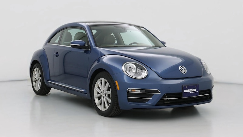 2019 Volkswagen Beetle SE Hero Image