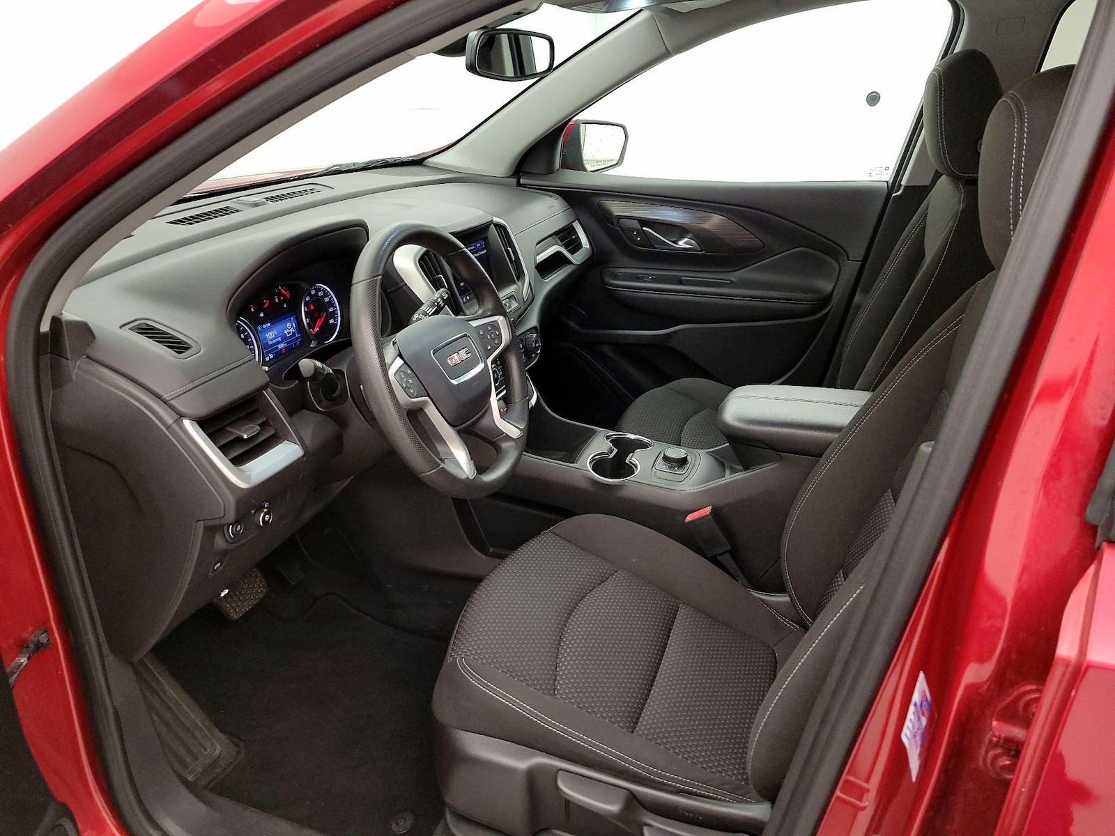 2024 GMC Terrain SLE - Photo 12