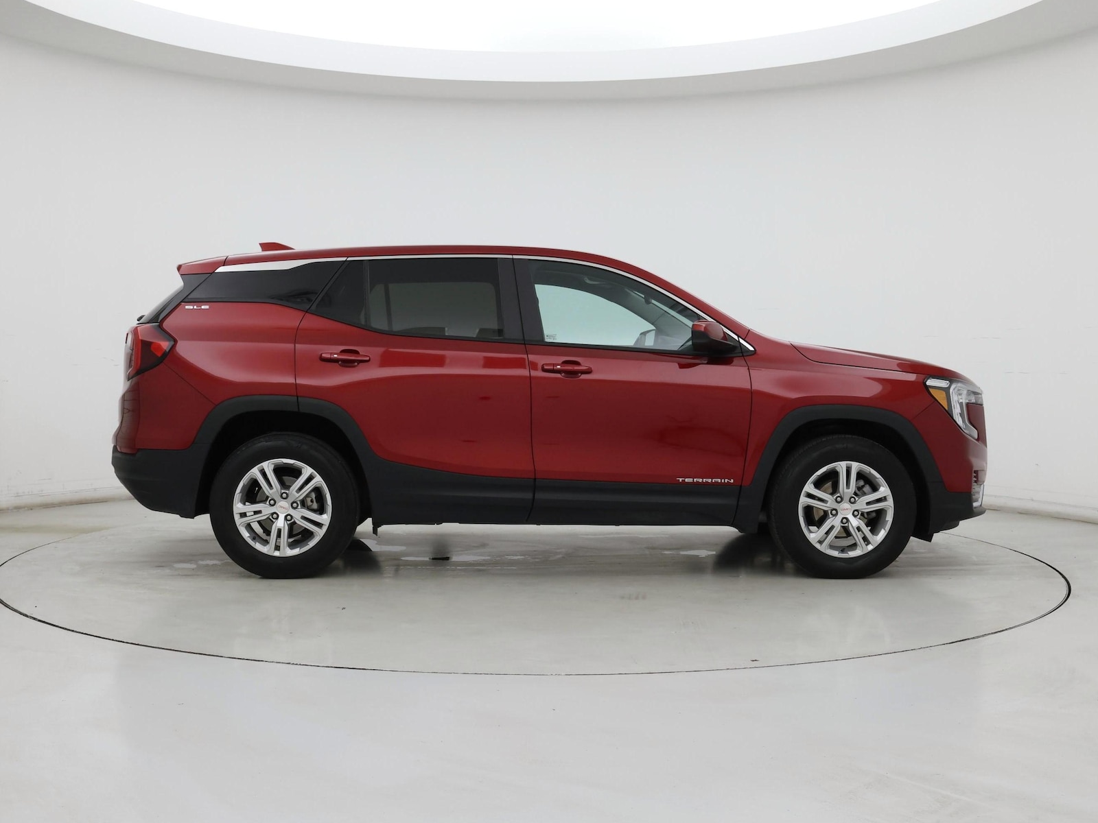 2024 GMC Terrain SLE - Photo 8