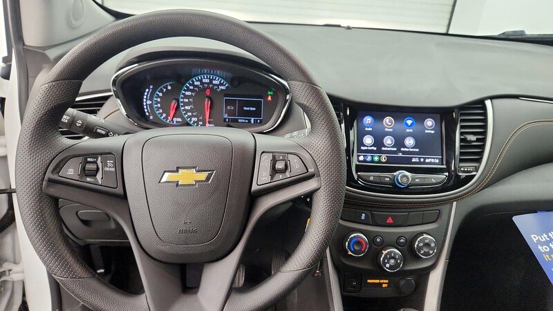 2021 Chevrolet Trax LS 10