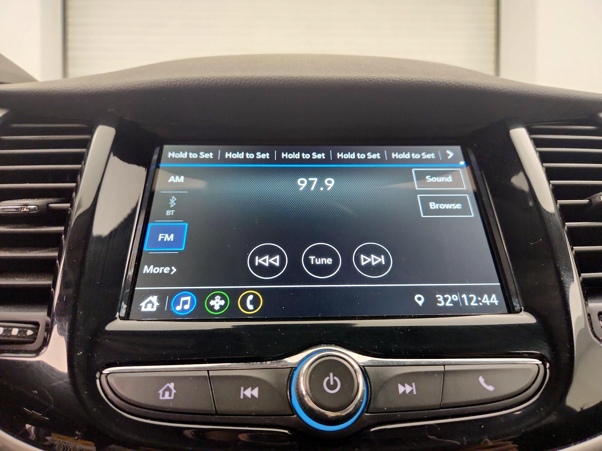 Thumbnail: 2019 Chevrolet Trax - 15