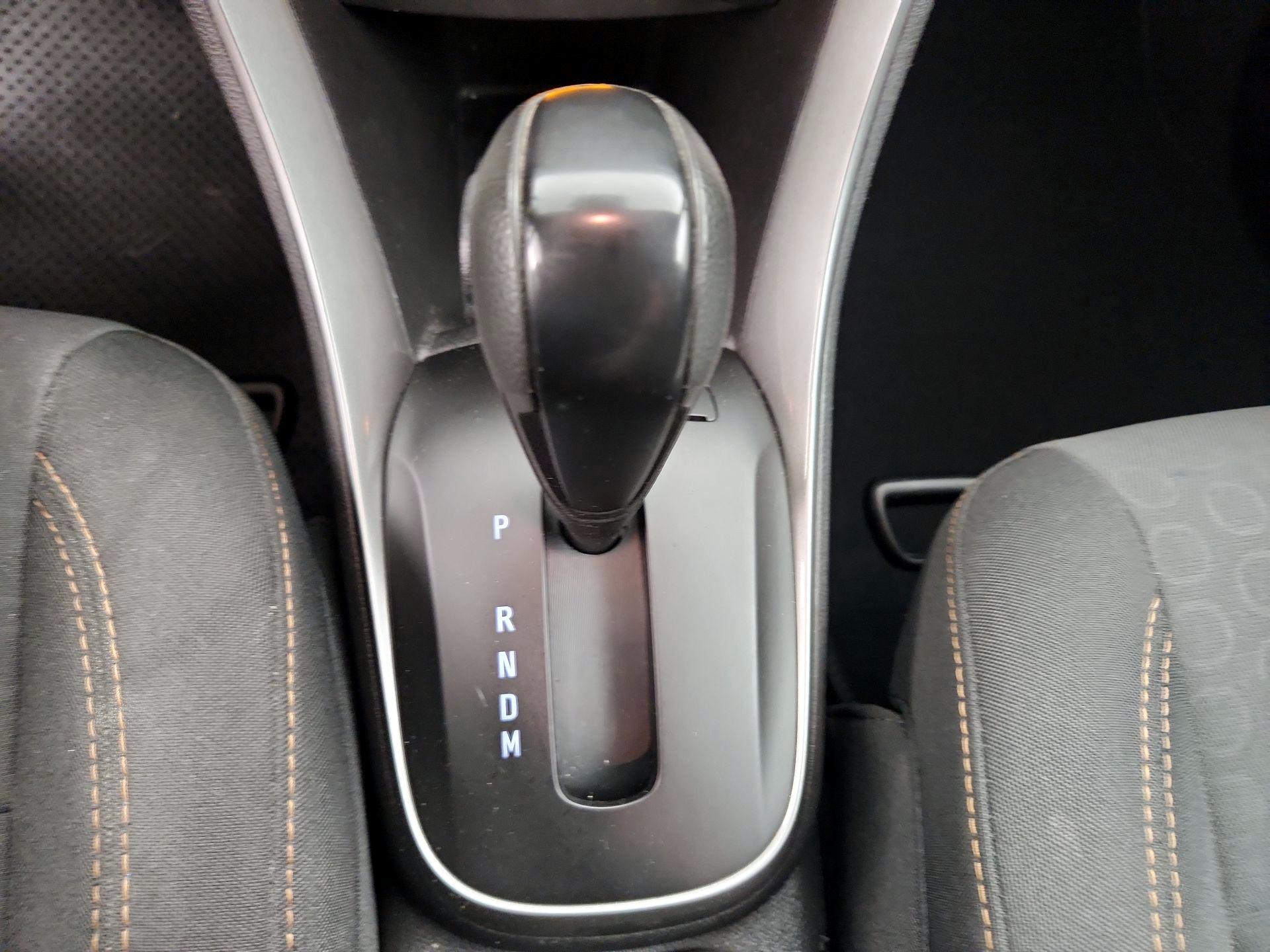 Thumbnail: 2019 Chevrolet Trax - 17