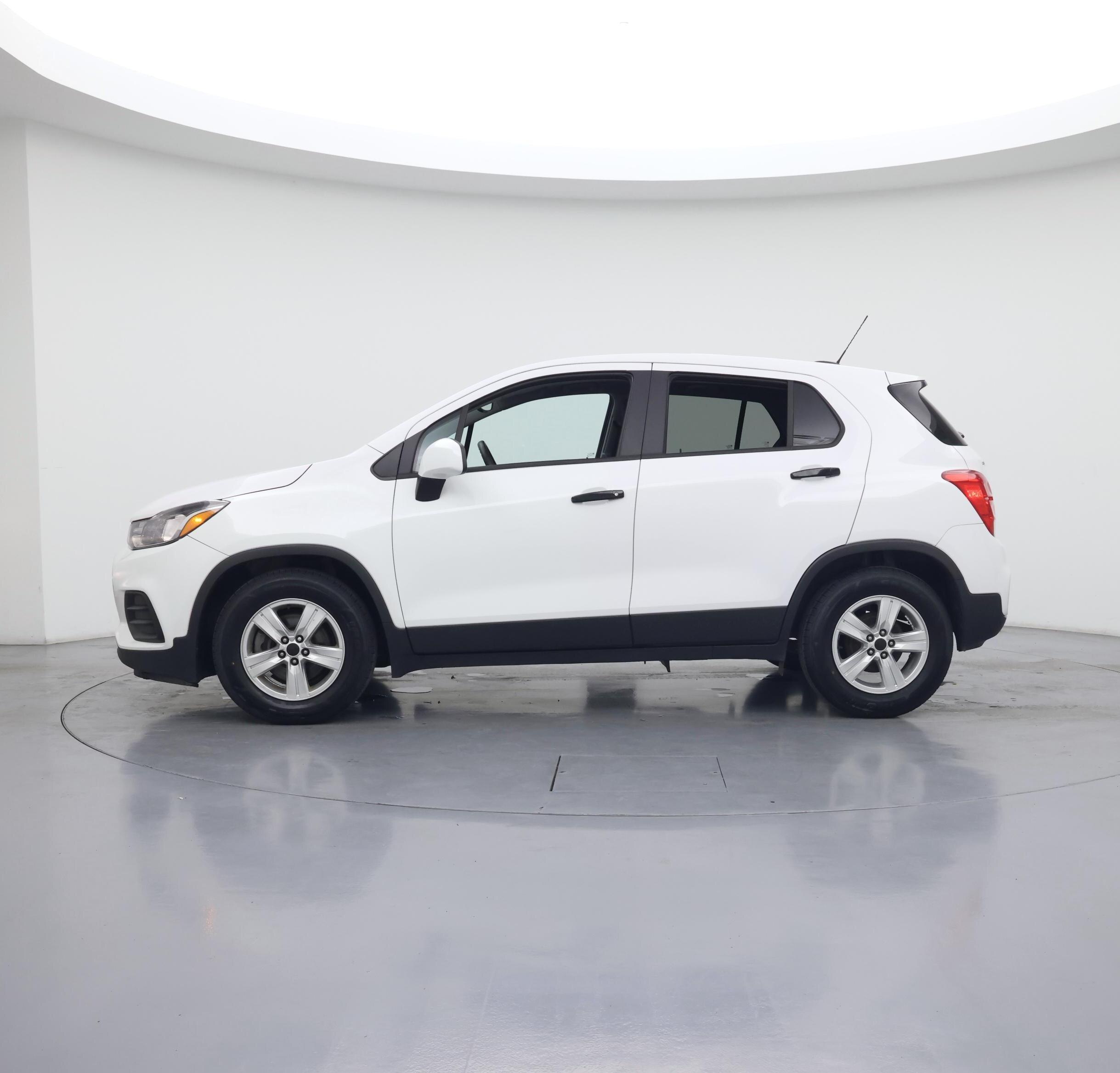 Thumbnail: 2019 Chevrolet Trax - 3