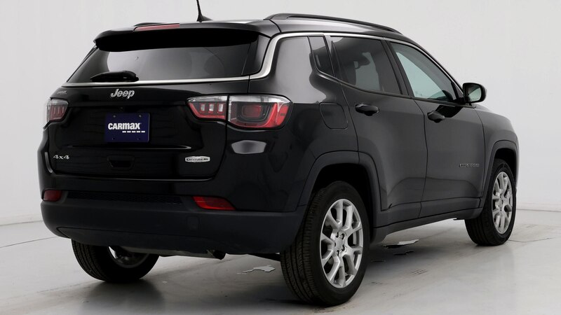 2022 Jeep Compass Latitude 8