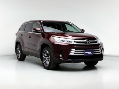 2019 Toyota Highlander XLE -
                Schaumburg, IL