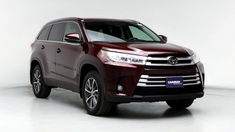 2019 Toyota Highlander XLE Hero Image