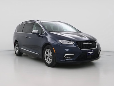 2022 Chrysler Pacifica Limited -
                Hillside, IL