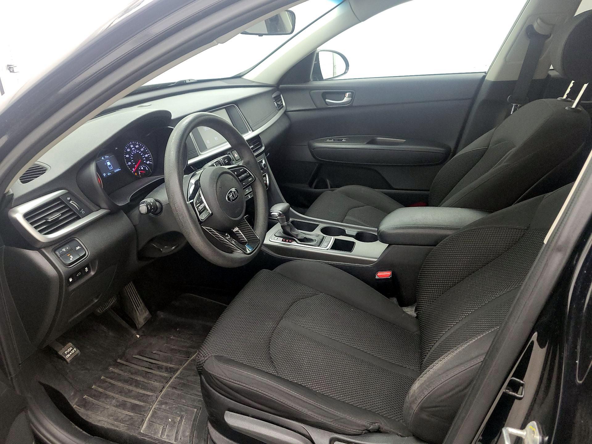 Thumbnail: 2019 Kia Optima - 11