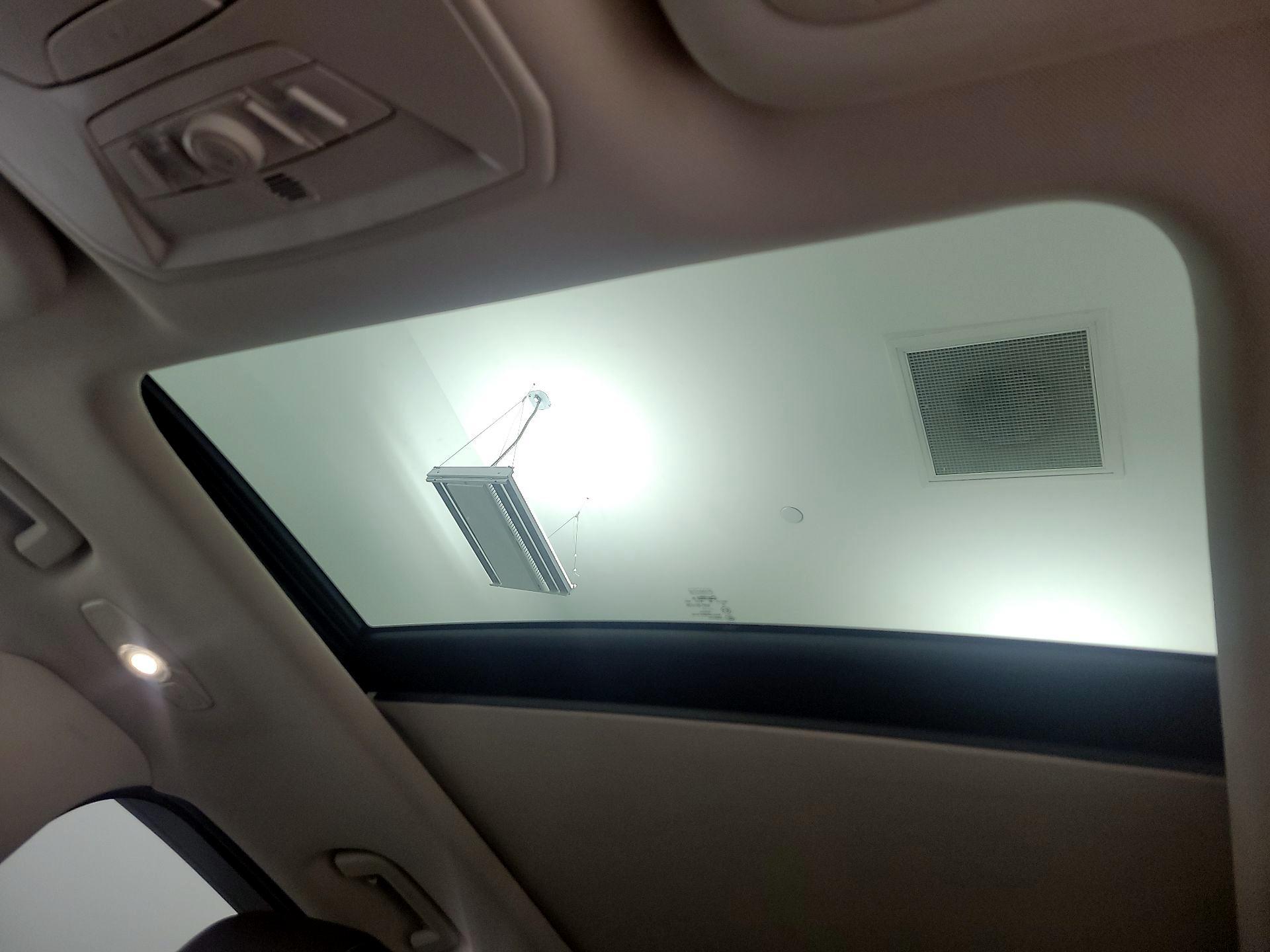 Thumbnail: 2014 Ford Escape - 19