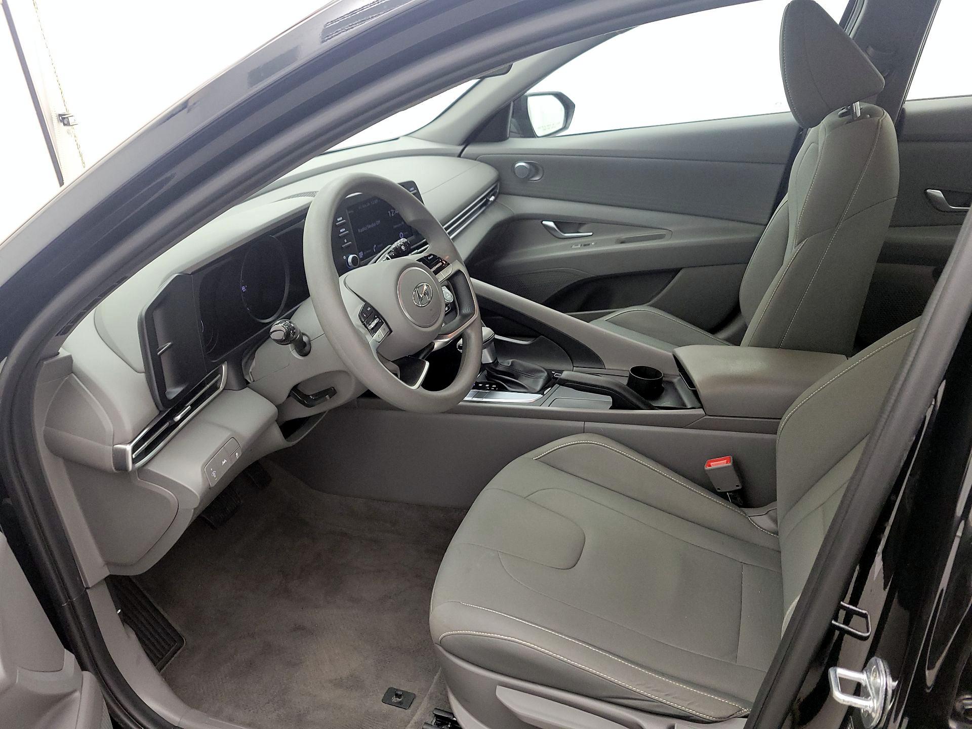 Thumbnail: 2023 Hyundai Elantra - 11