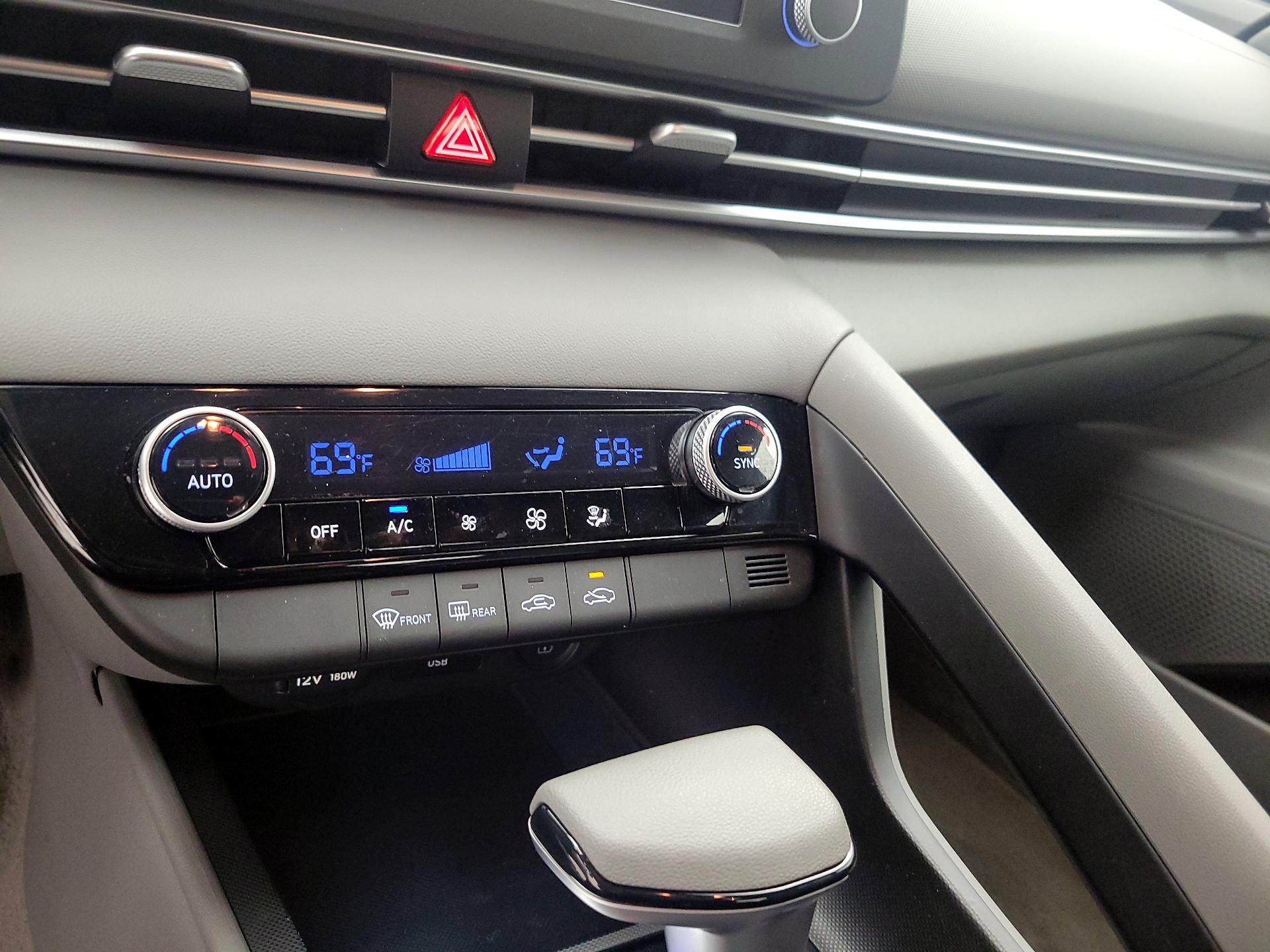Thumbnail: 2023 Hyundai Elantra - 16