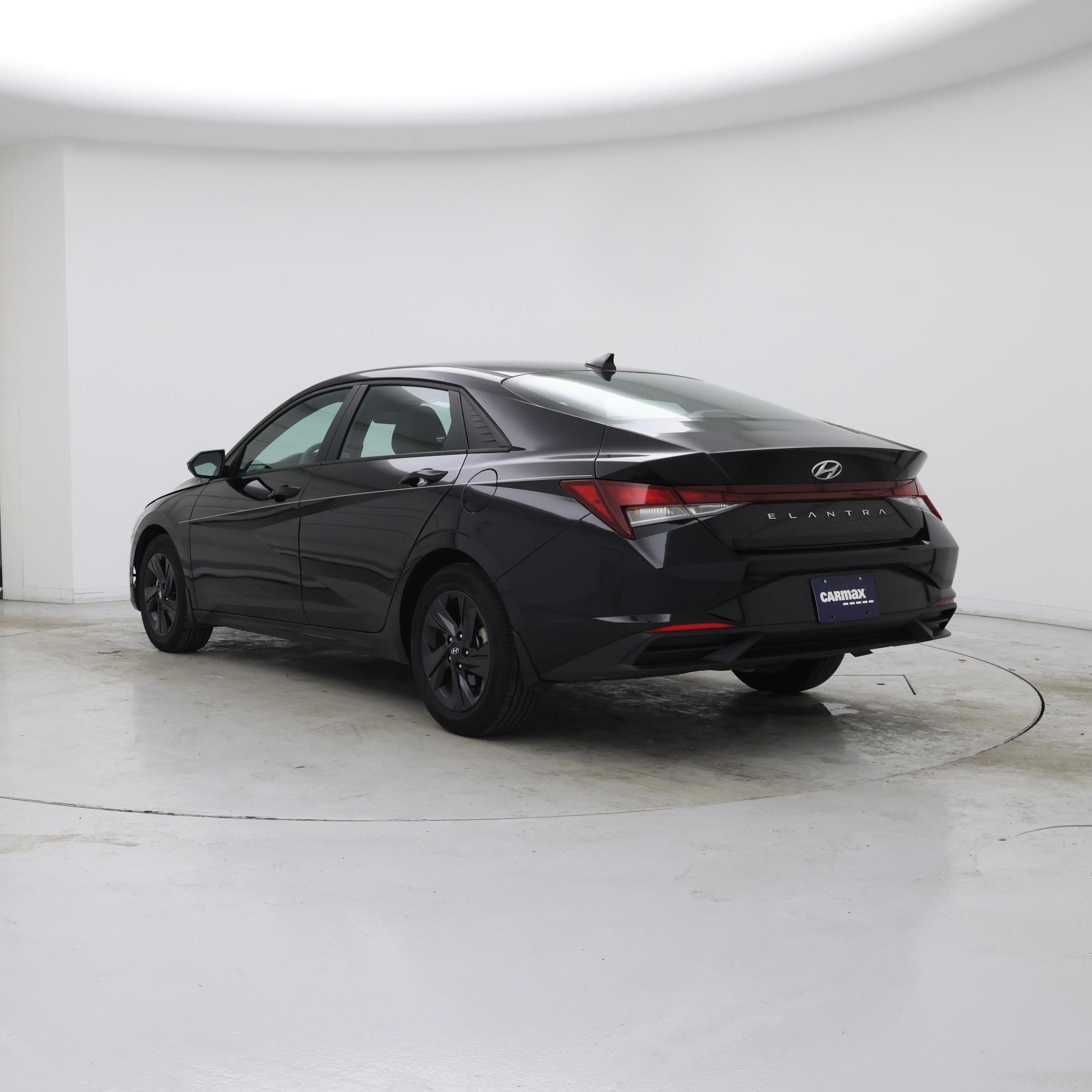 Thumbnail: 2023 Hyundai Elantra - 2