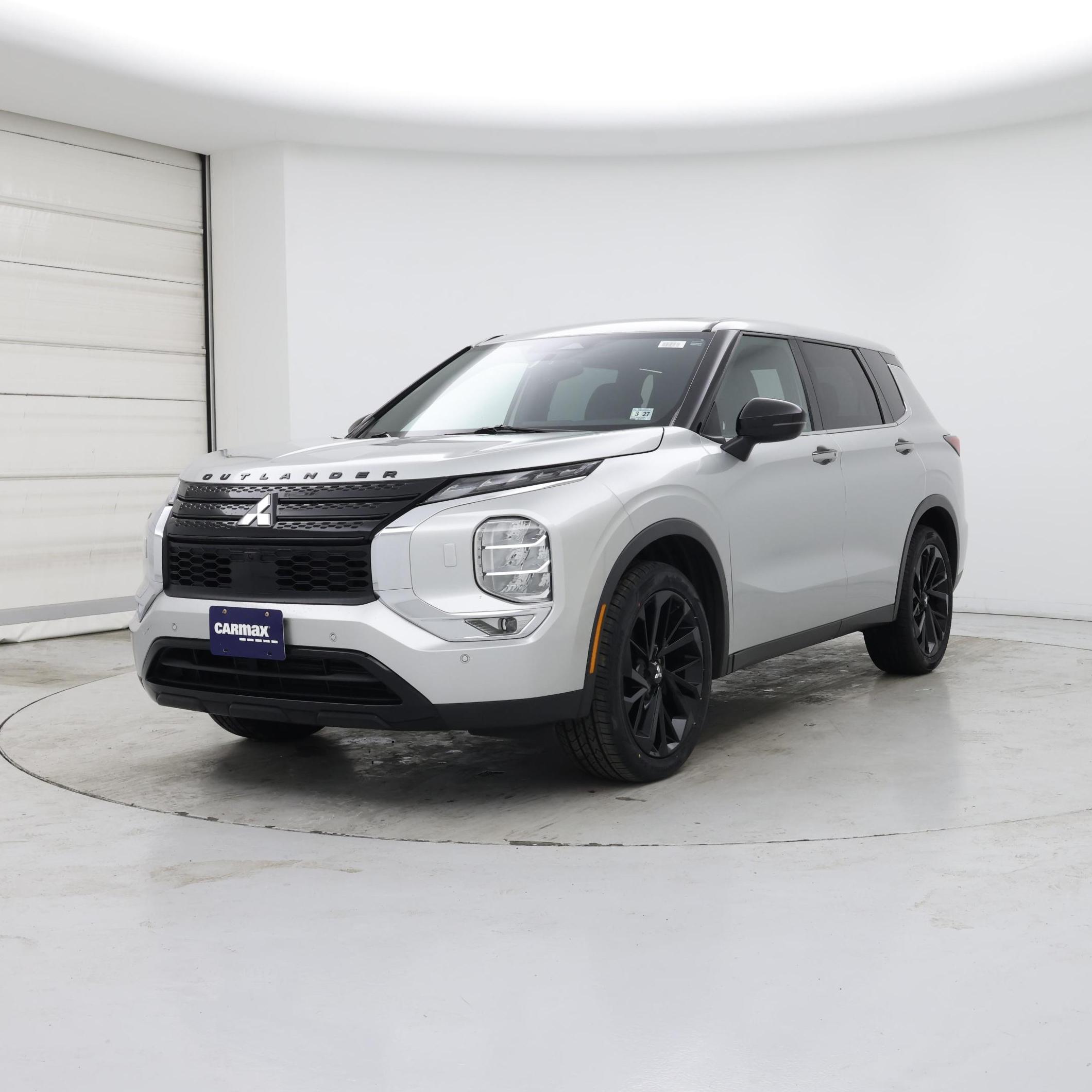 Thumbnail: 2022 Mitsubishi Outlander - 4
