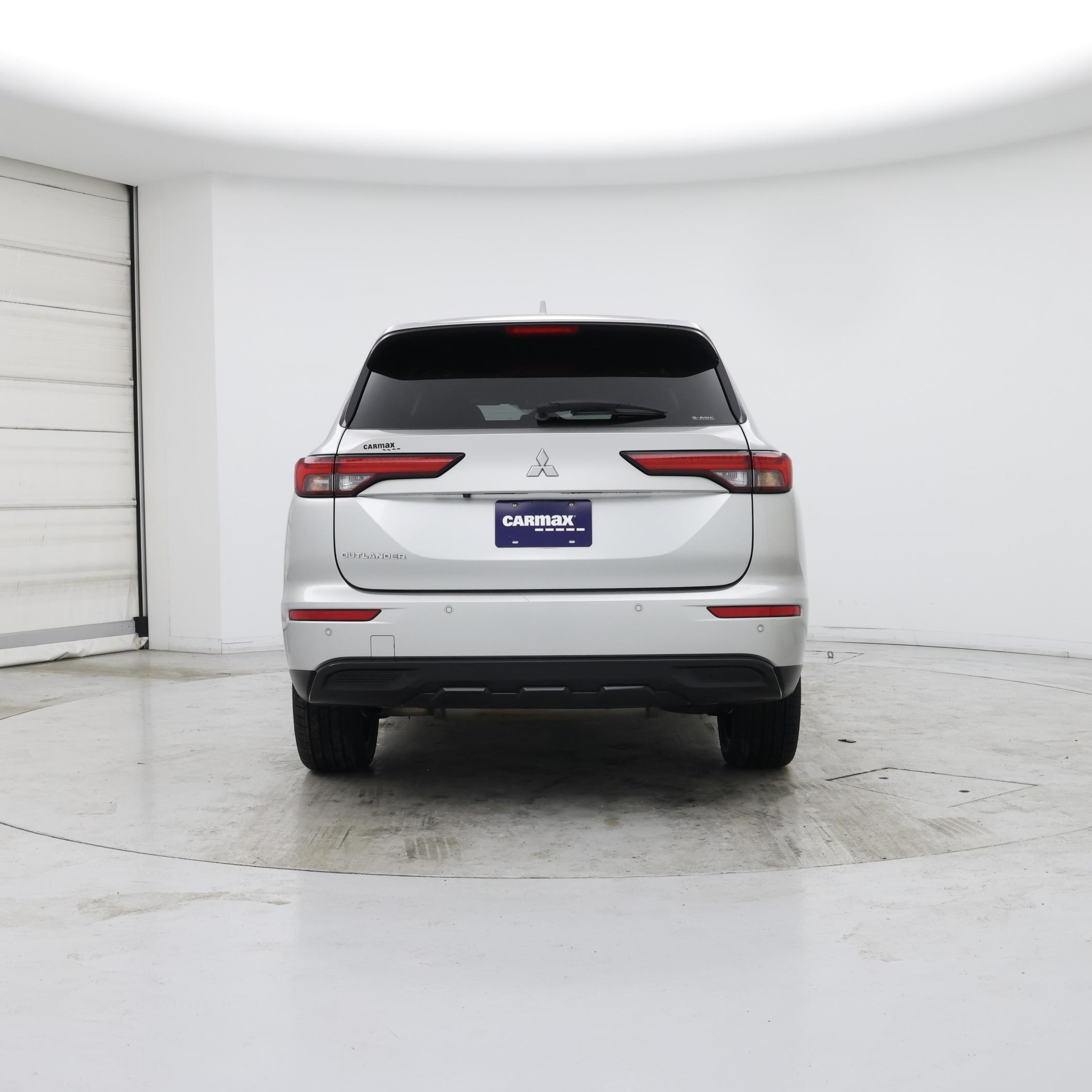 Thumbnail: 2022 Mitsubishi Outlander - 6