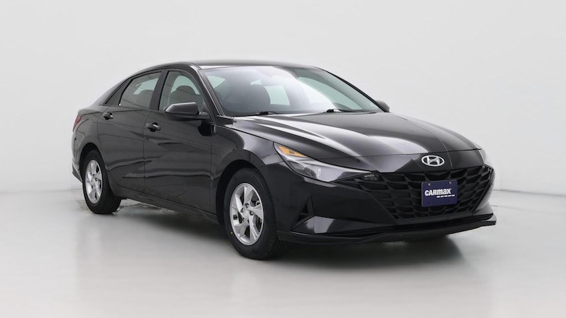 2021 Hyundai Elantra SE Hero Image