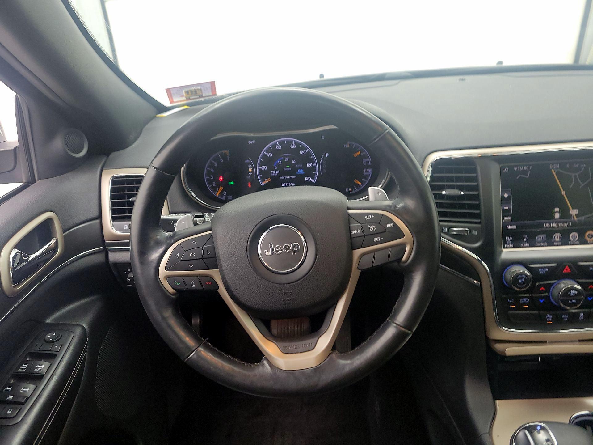 Thumbnail: 2015 Jeep Grand Cherokee - 10