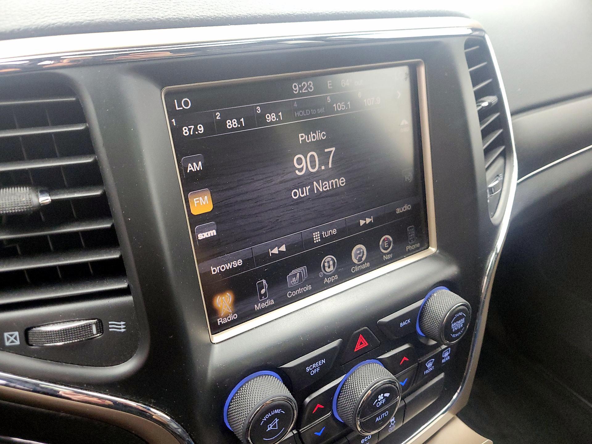Thumbnail: 2015 Jeep Grand Cherokee - 16