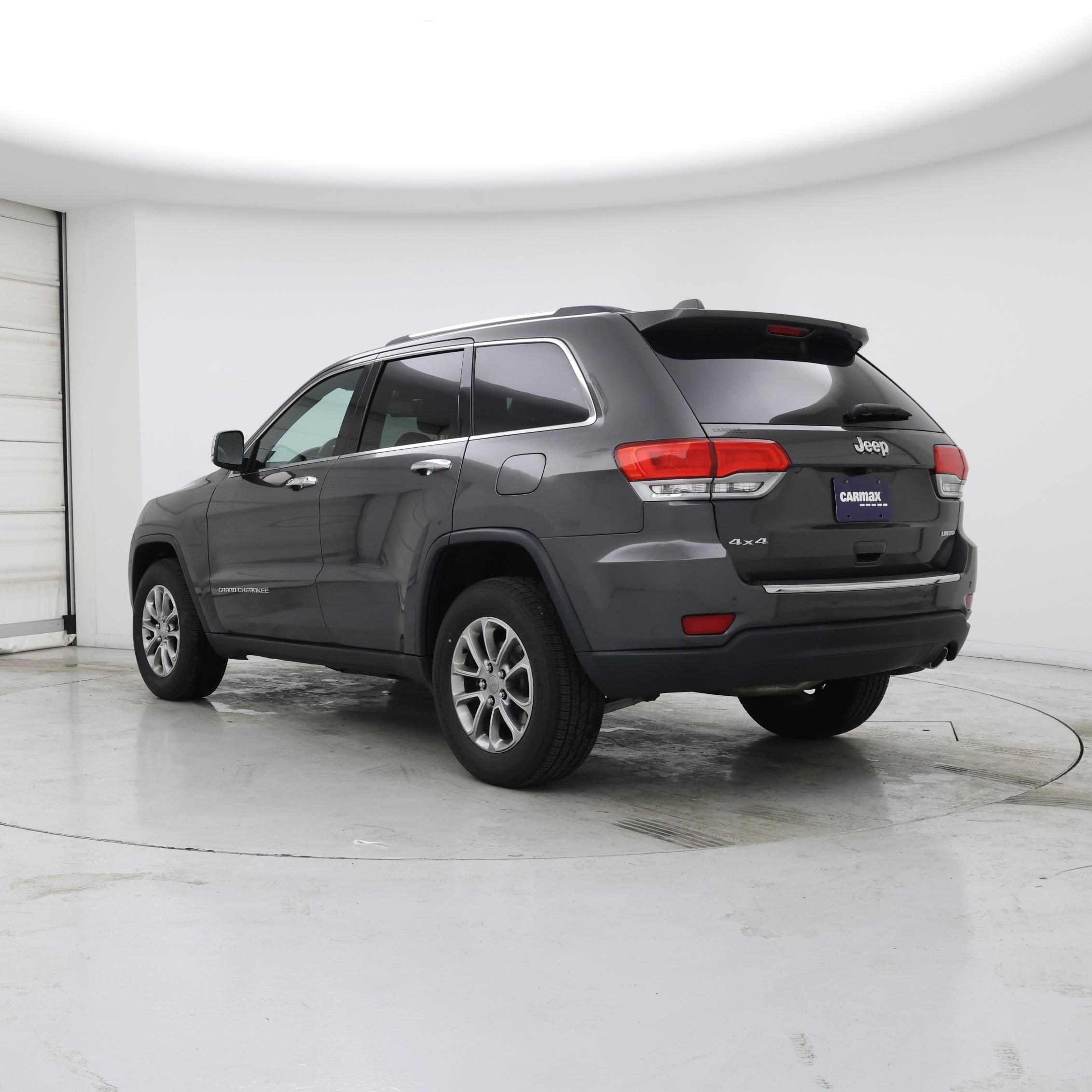 Thumbnail: 2015 Jeep Grand Cherokee - 2