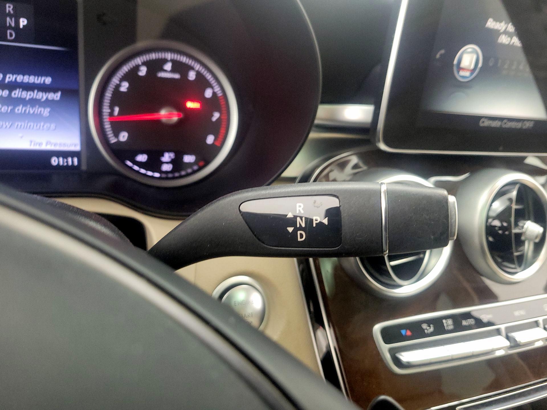 Thumbnail: 2016 Mercedes-Benz GLC - 18