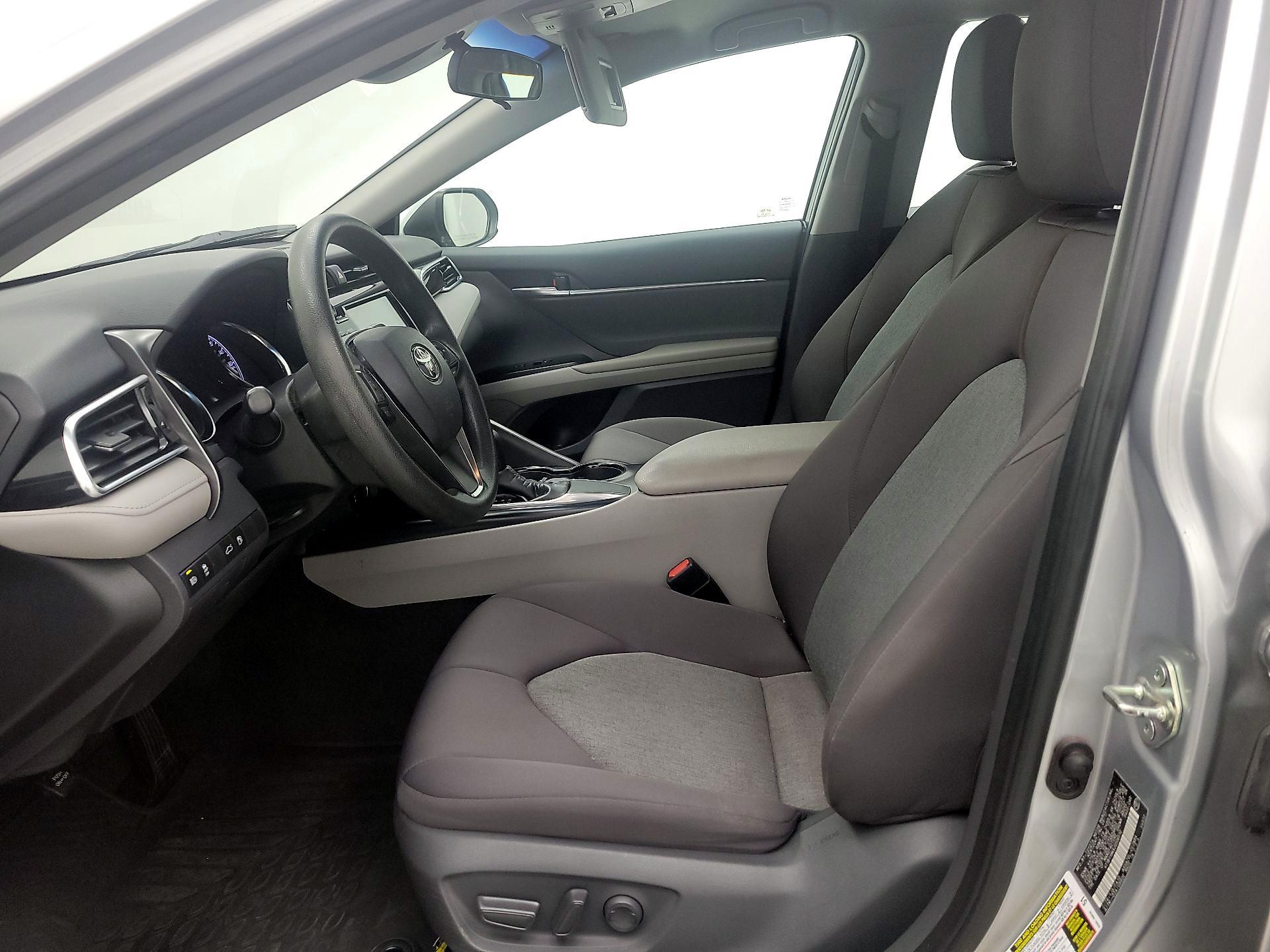 Thumbnail: 2018 Toyota Camry - 11