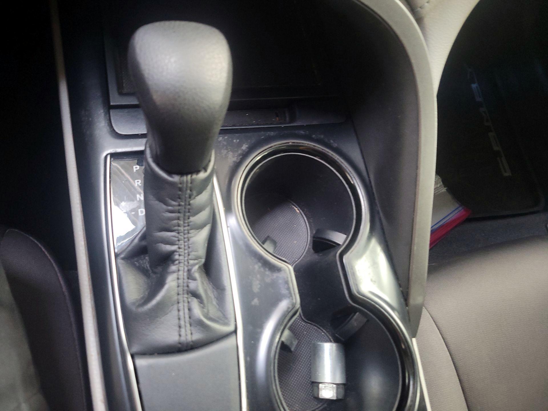 Thumbnail: 2018 Toyota Camry - 17