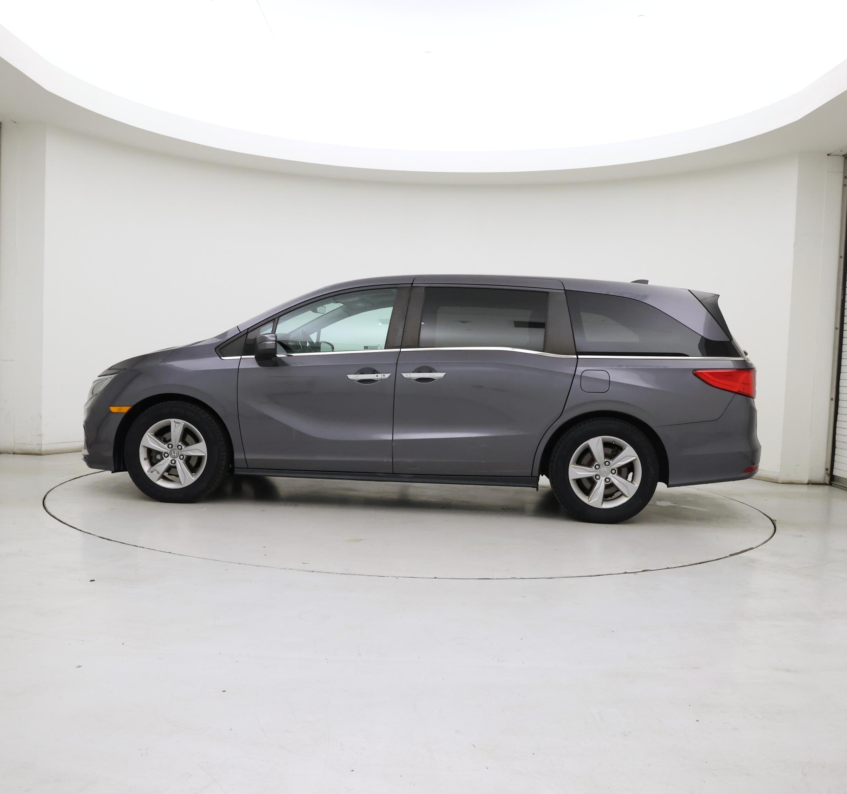 Thumbnail: 2020 Honda Odyssey - 3