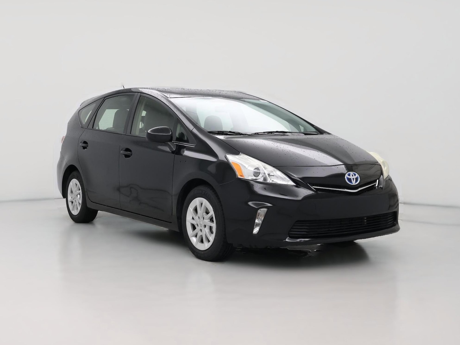 2013 Toyota Prius v Three