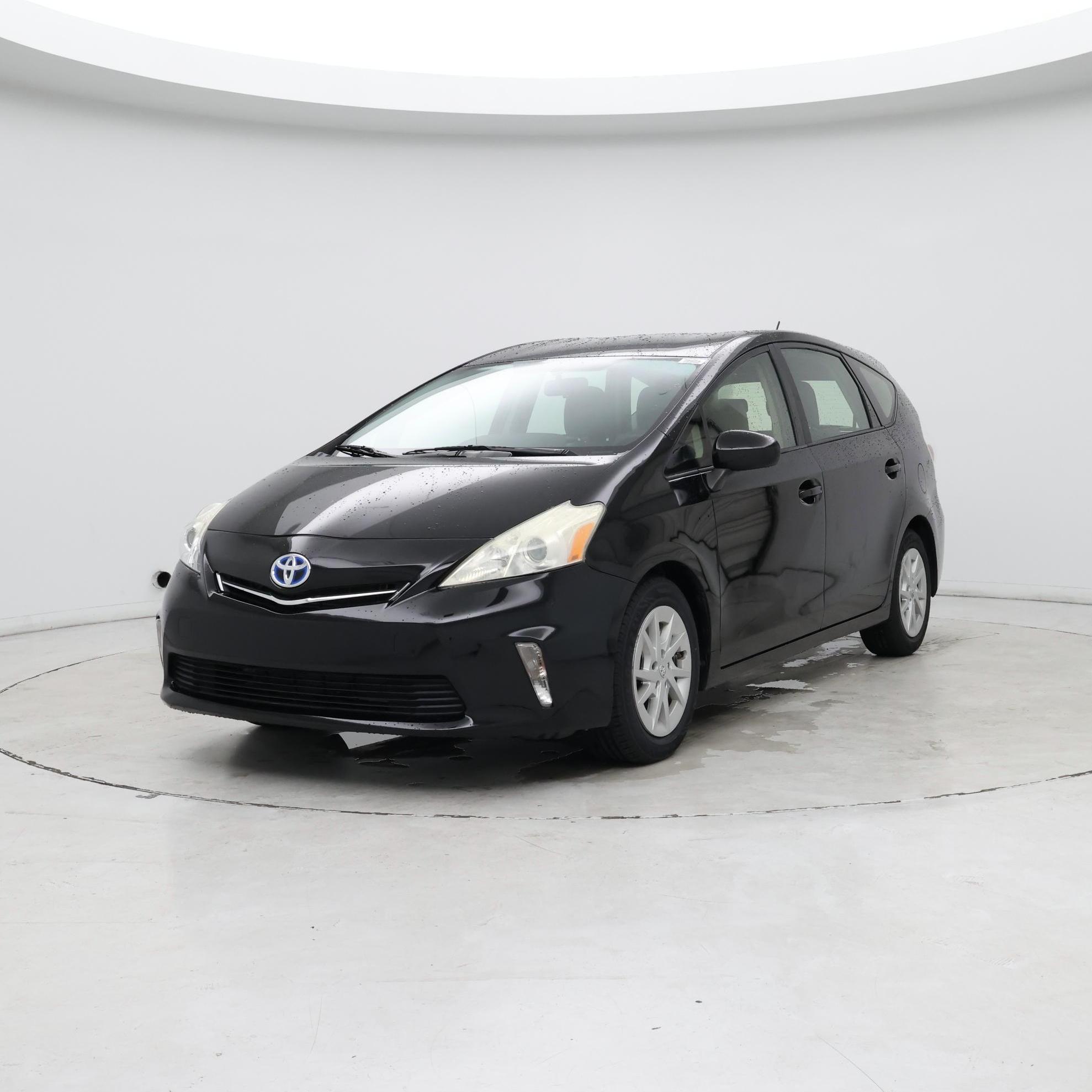 Thumbnail: 2013 Toyota Prius v - 4