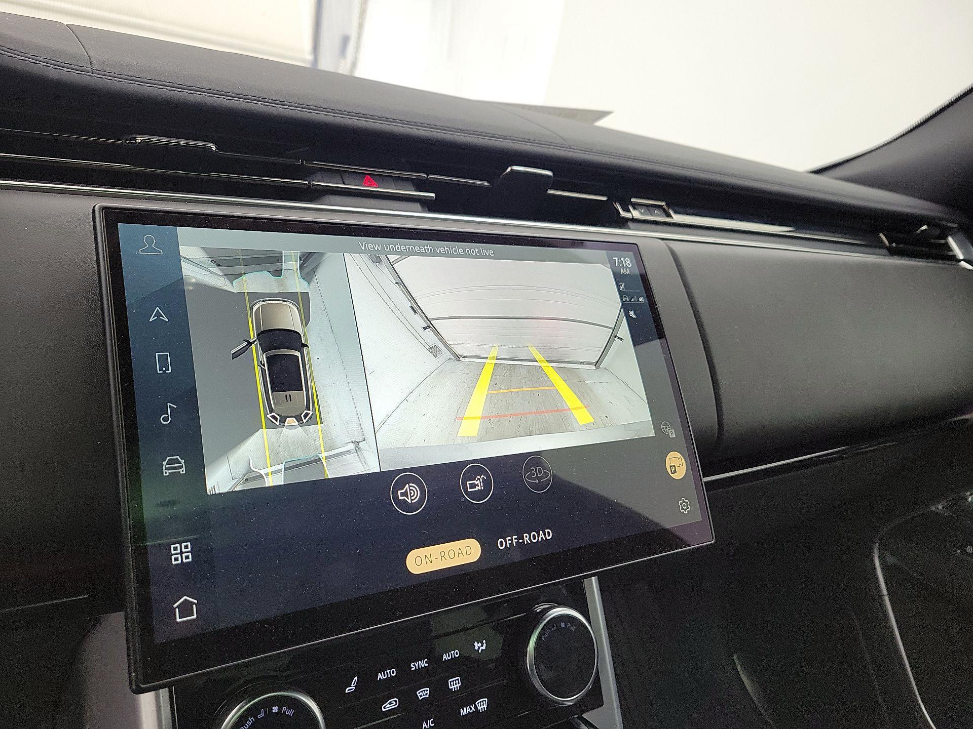 Thumbnail: 2023 Land Rover Range Rover - 15