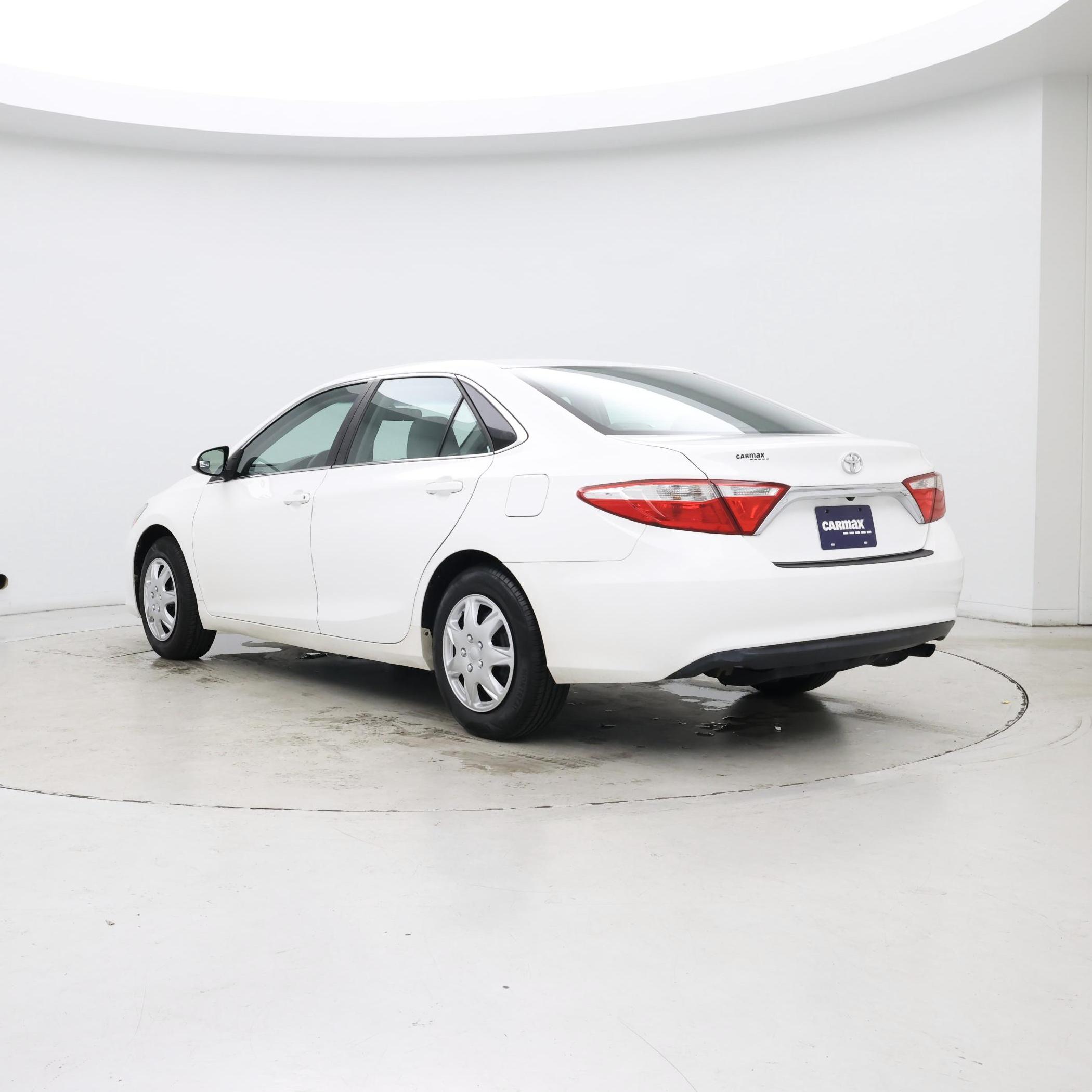 Thumbnail: 2016 Toyota Camry - 2