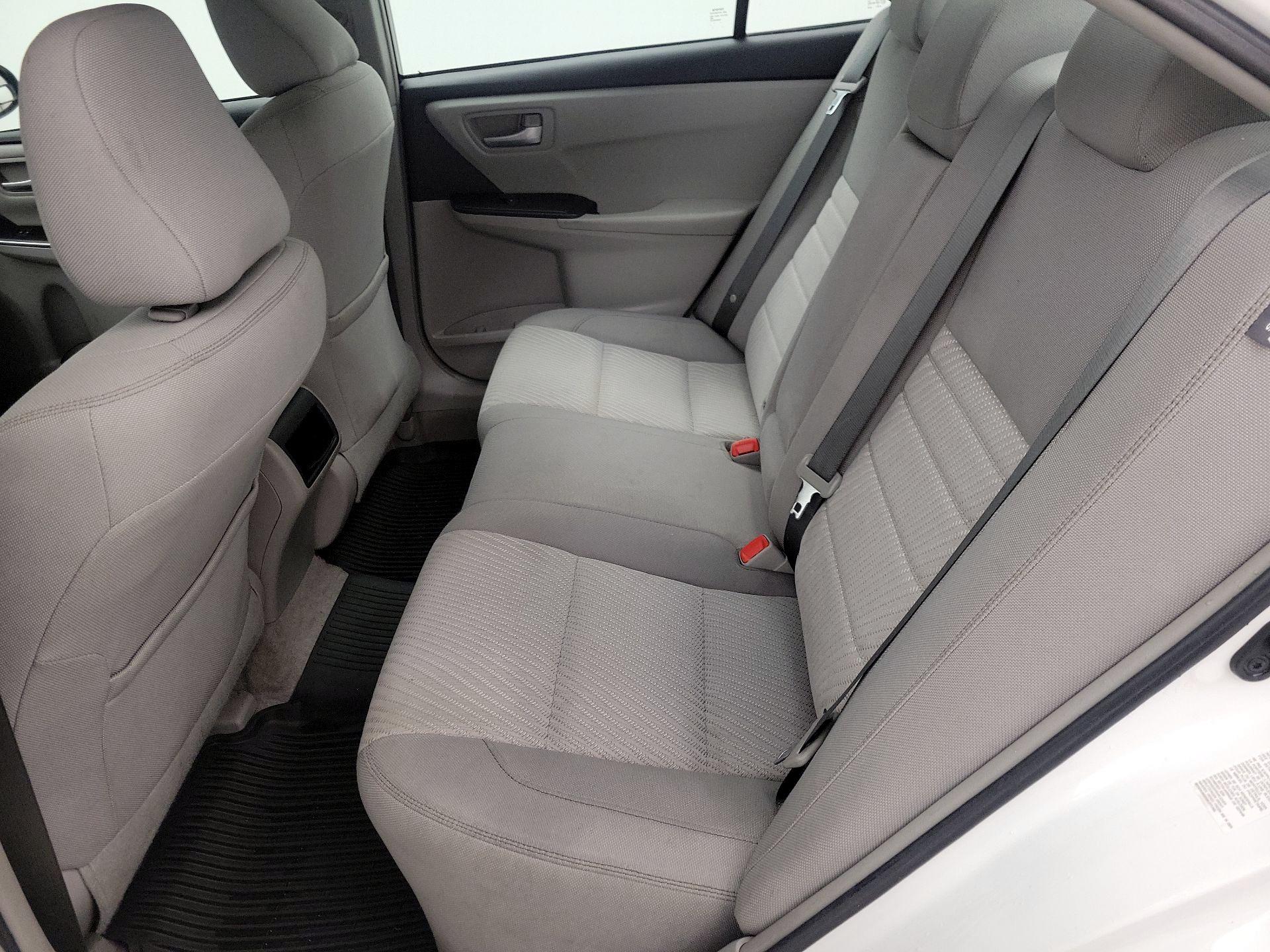 Thumbnail: 2016 Toyota Camry - 19